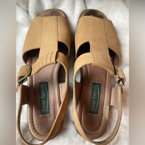 Easy Spirit Tan Leather Sandals - Picture 5 of 11